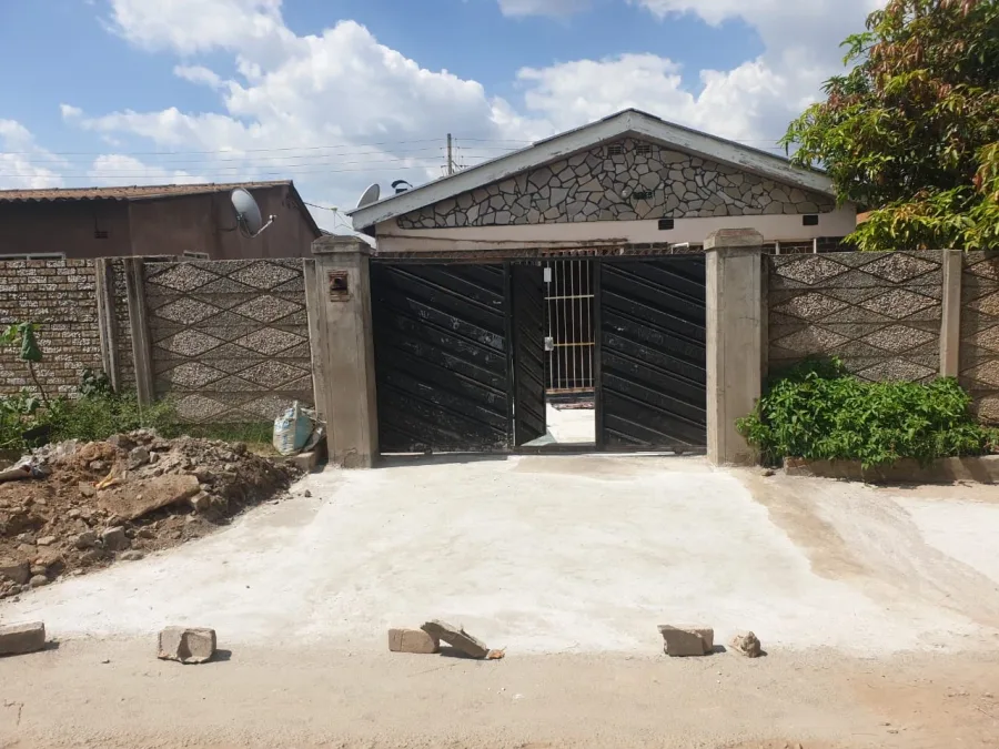 Four-Bedroom House with Title Deeds in Kuwadzana Extension