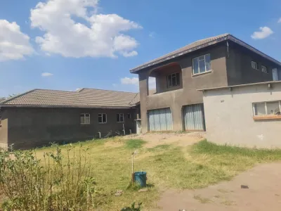 Incomplete 5-Bedroom Double-Storey House with Cottage in Old Windsor Park