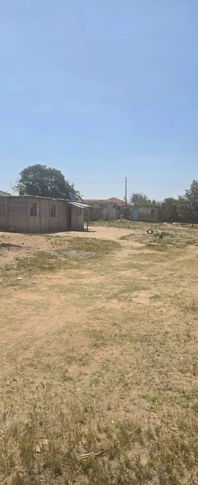 2,100 sqm Residential Stand with Full Title Deeds in Whitecliff