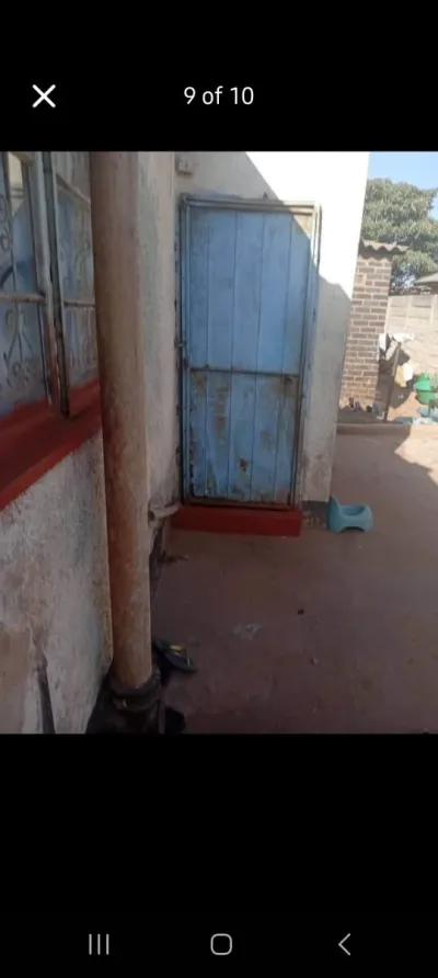 Six-Roomed House with Full Title Deeds in Kambuzuma Section 6