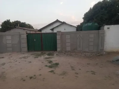 8-Roomed House for Sale in Seke Unit L, Chitungwiza