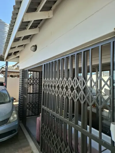Modern 4-Bedroom House, Budiriro, Harare – Solar & Borehole