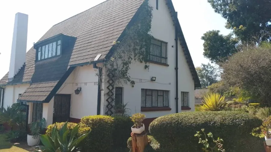 Double-story furnished house in Greystone Park, Harare North