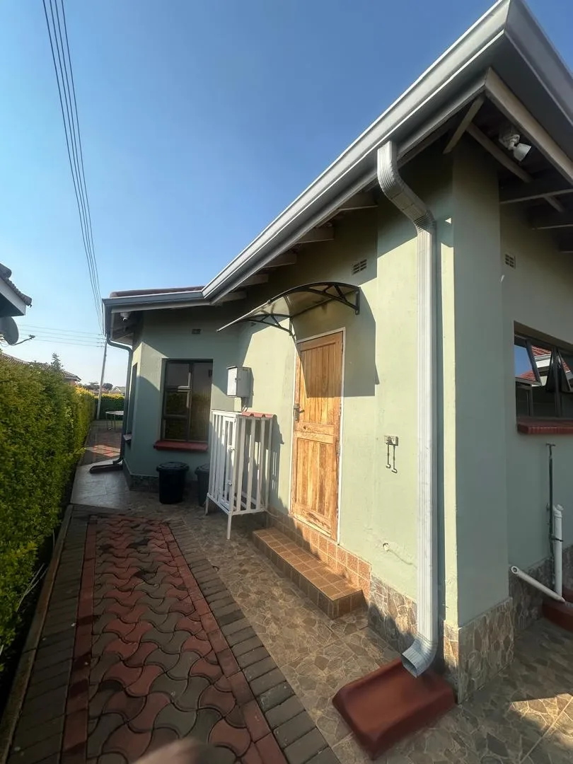Modern 4-Bedroom Villa in Borrowdale Gated Community