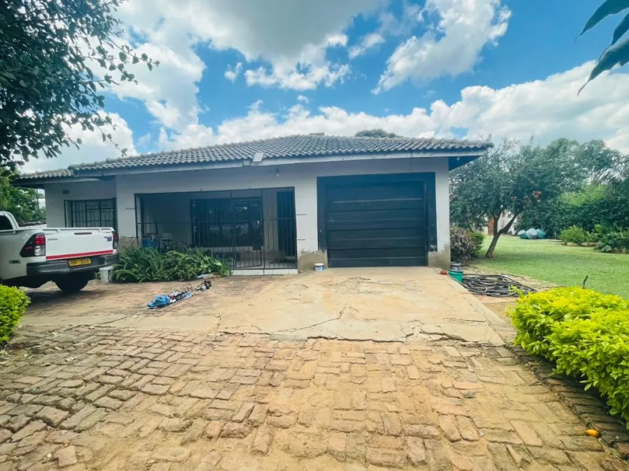 3-Bedroom House in Twinlakes, Norton