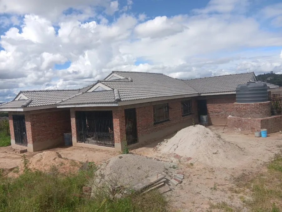3-Bedroom House in Crowhill Views, Harare North