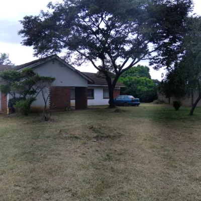 Four-Bedroom House on 2,000 sqm in Twinlakes, Norton