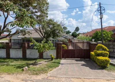3-Bedroom House with Garage in Zimre Park, Ruwa