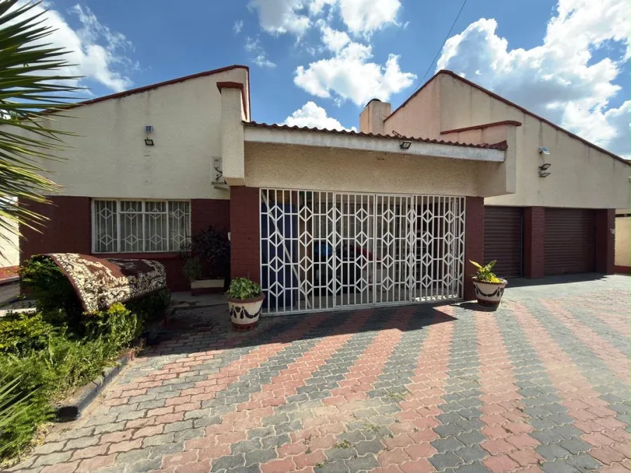 4-Bedroom House in Waterfalls with Solar System and Borehole