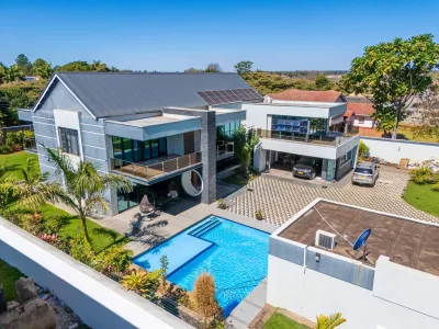 Modern 6-Bedroom Family Home with Pool and Solar in Mt Pleasant Heights