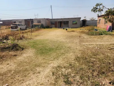 Granary Park Stand with 3-Room Cottage, 300 sqm