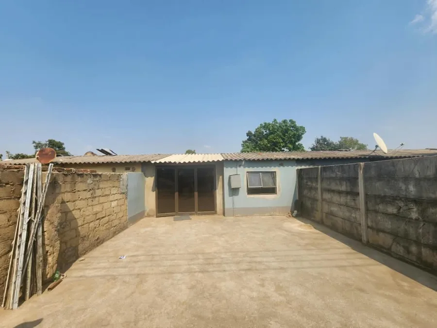 3-Roomed Core House for Sale in Highfield – Council Cession