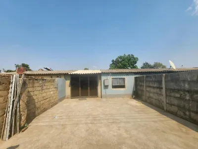 3-Roomed Core House for Sale in Highfield – Council Cession