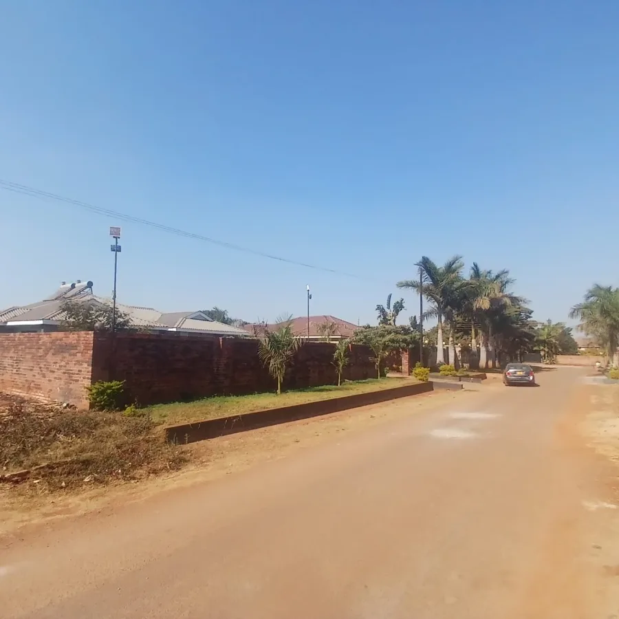 4-Bedroom House on 1,800 sqm with Solar, Borehole and Full Title Deeds