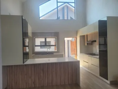 Modern 3 Bedroom Cluster in Secure Gated Greendale North Complex