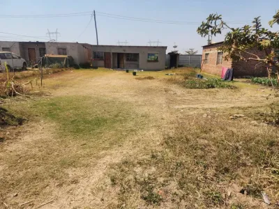 2-Bedroom Home with Cottage on 300 m² Stand, Granary Park