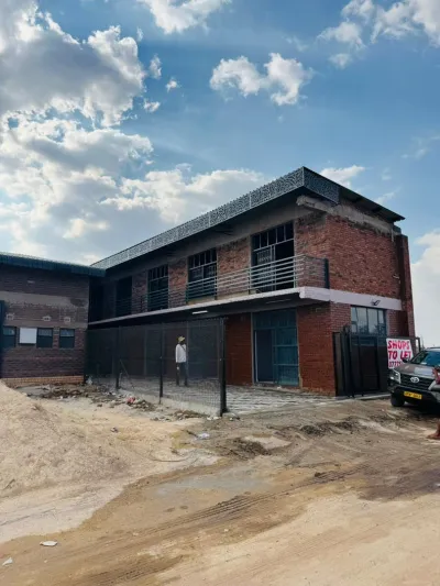 Commercial Shop Space to Let in Whitecliff, Harare West
