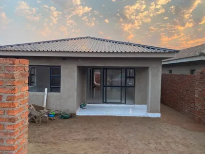 4-Bedroom House, Warren Park, Harare – Newly Built with Borehole