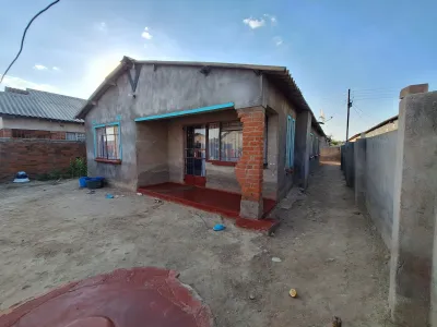 5-Bedroom Council Cession House in Seke Unit P, Chitungwiza