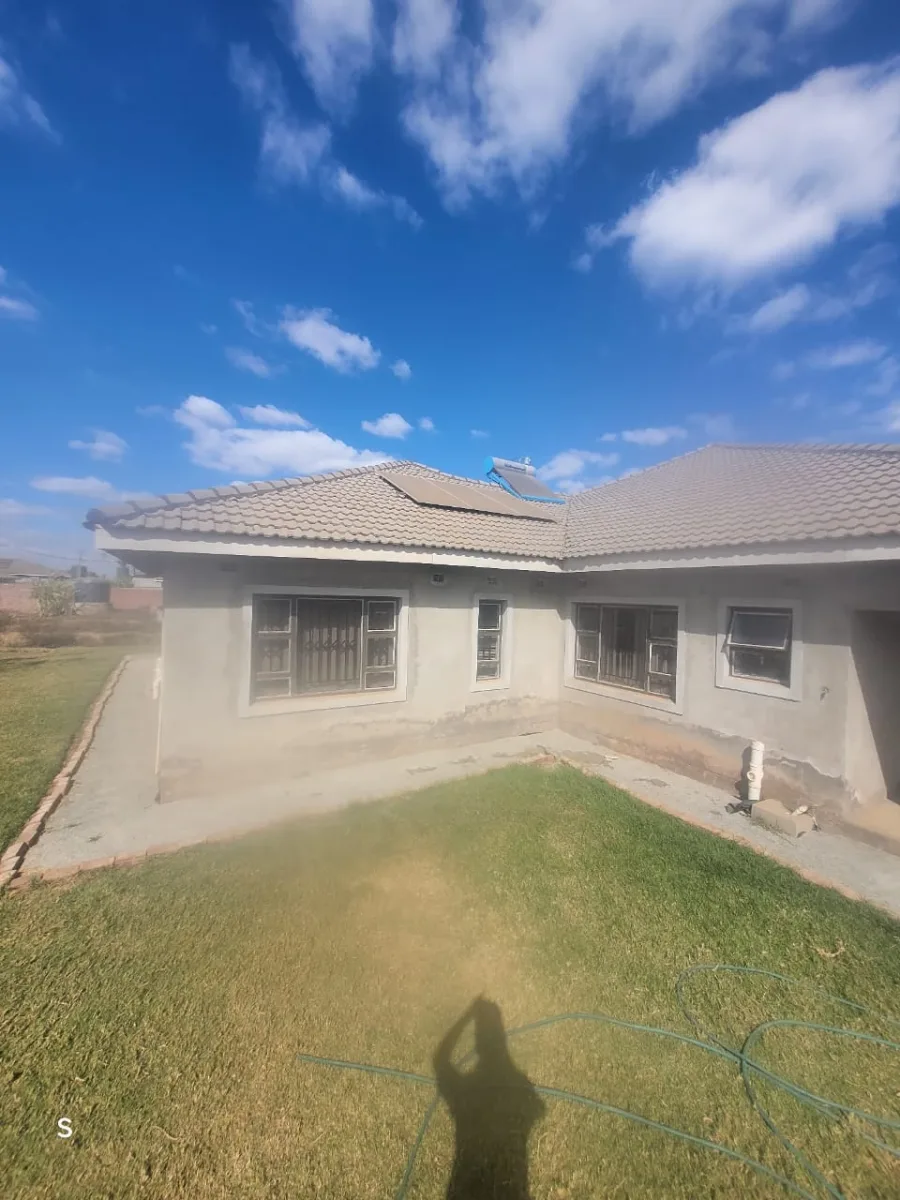 Incomplete House with Solar & Borehole in Sandton Park