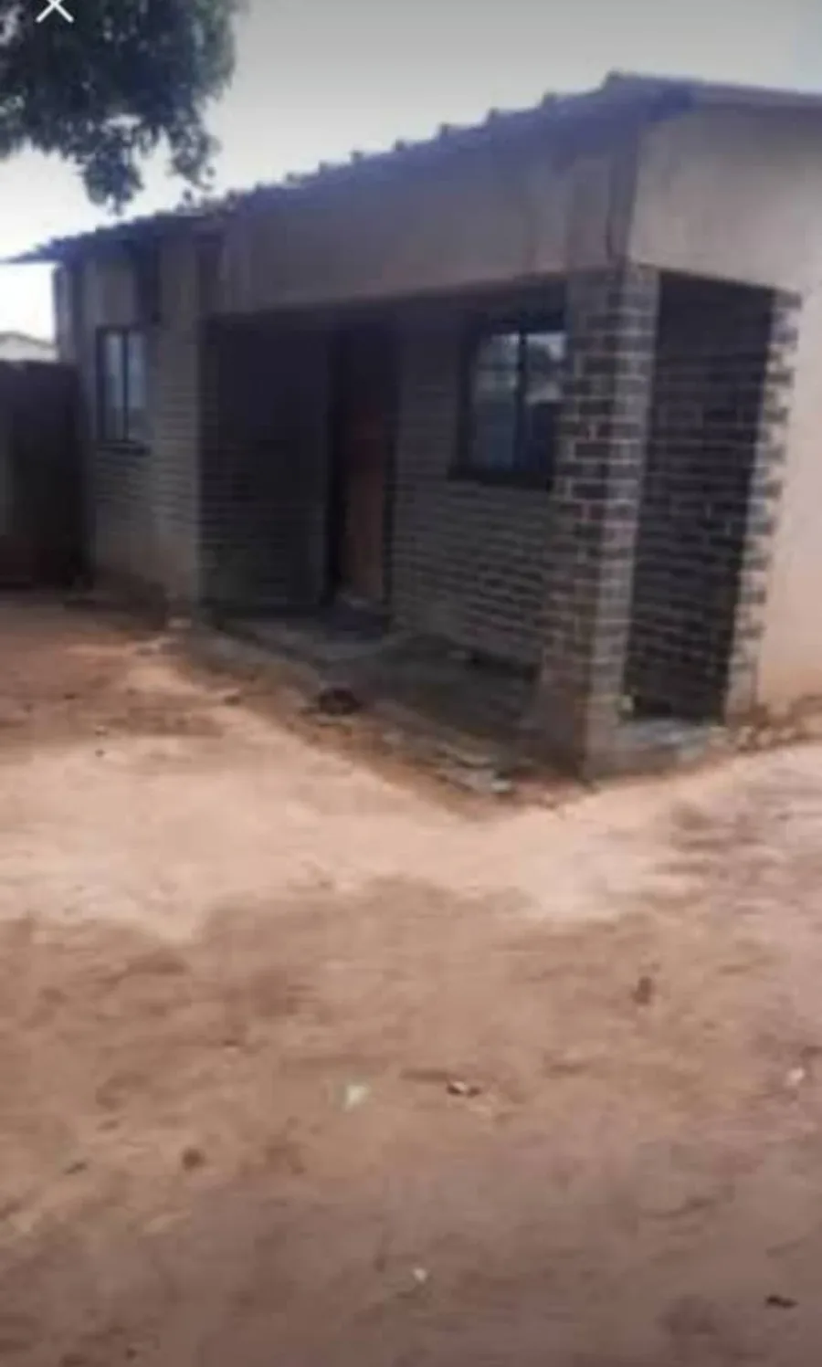 5-Bedroom Semi-Detached House in Seke Unit G, Chitungwiza