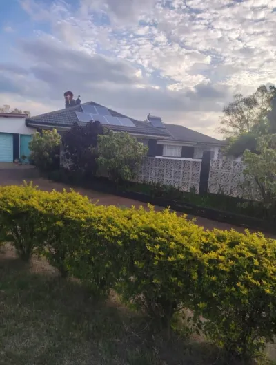 4-Bedroom House with Cottage on 4000sqm Corner Stand, Hatfield