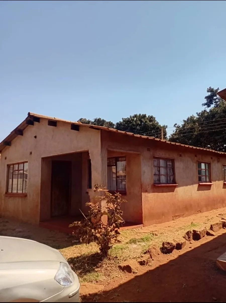 5-Bedroom House for Sale in Kuwadzana 5, Harare