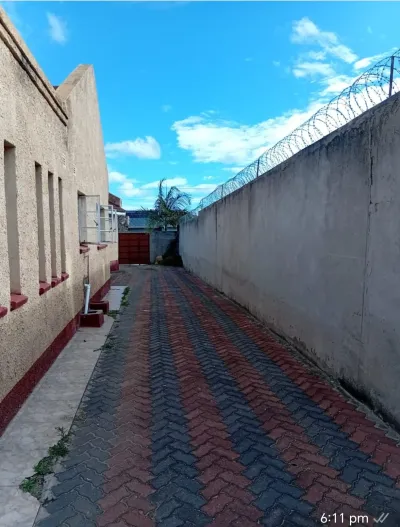 ZIMREPARK 4BEDHOUSE TO LET!!* 