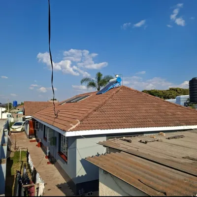 4-Bedroom House with Cottage on 660 sqm in Mainway Meadows