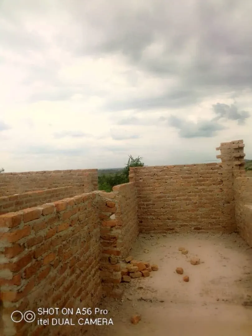 Council Cession: Semi-Finished 4-Roomed House in St Ives, Chinhoyi