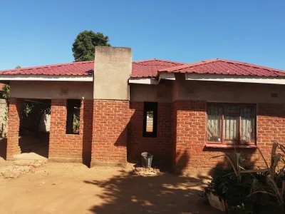 Spacious 5 bedroomed house in Glenview 3