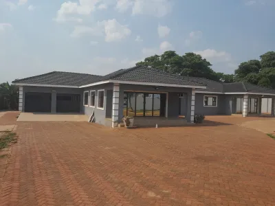 5-Bedroom House to Rent in Gletwin Park with Solar and Borehole