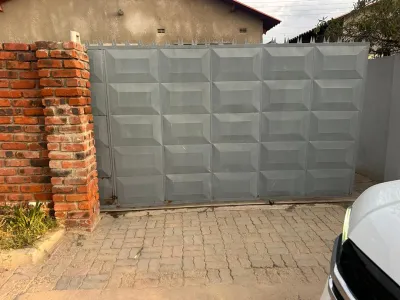 7-Bedroom Family Home in Manyame Park, Seke