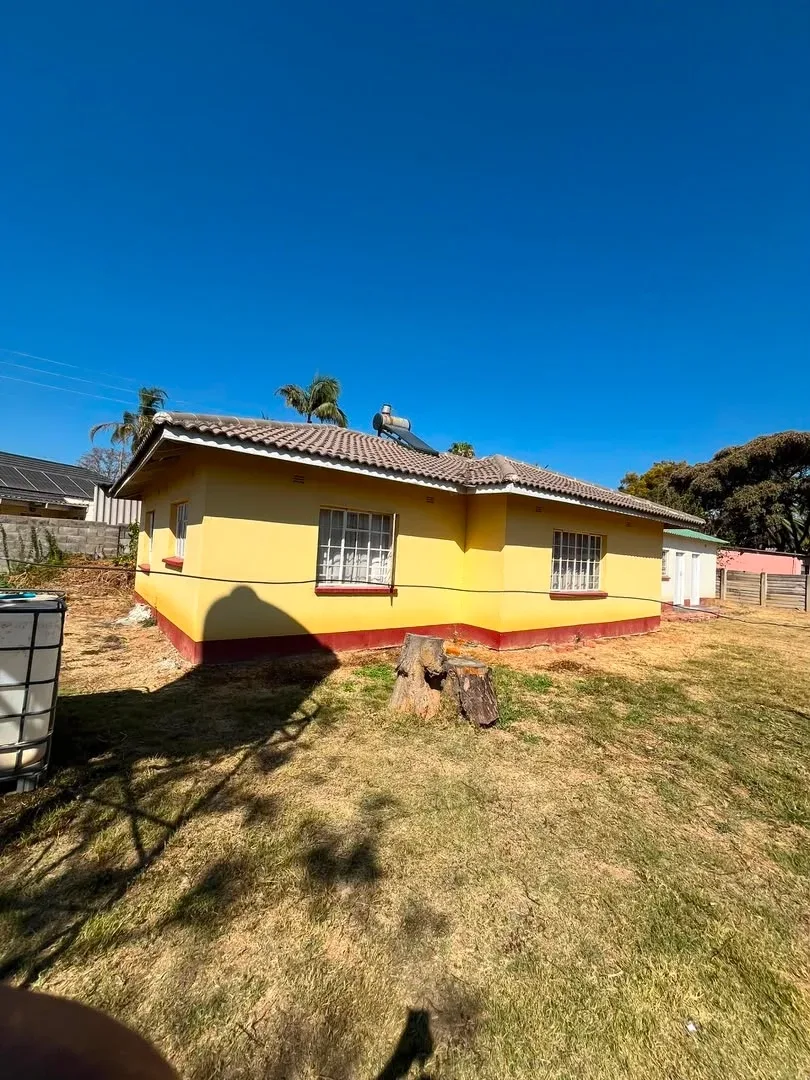 3-Bed House in Avonlea, Harare West – Borehole Water, Own Meter